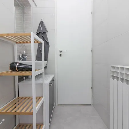 Apartman Luma דירה *